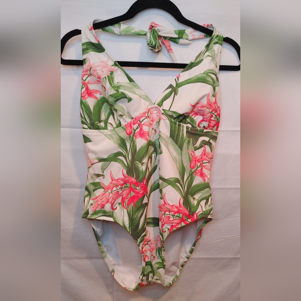 Catalina Women's Floral Tropical One Piece Swimsuit Size XL (16/18)